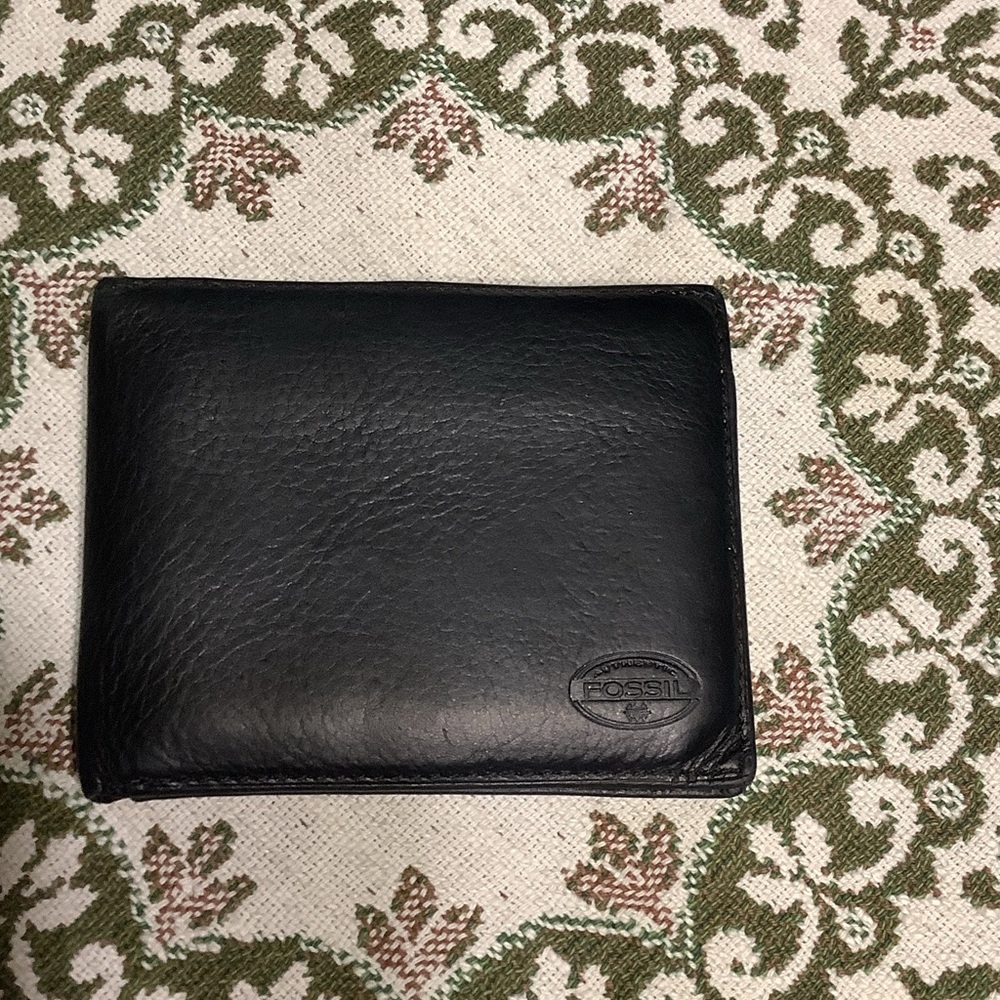 Fossil Black Leather Key & Card Holder